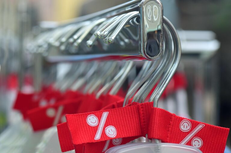 メンズコスメの料金は安い？選び方とおすすめ商品を徹底解説！